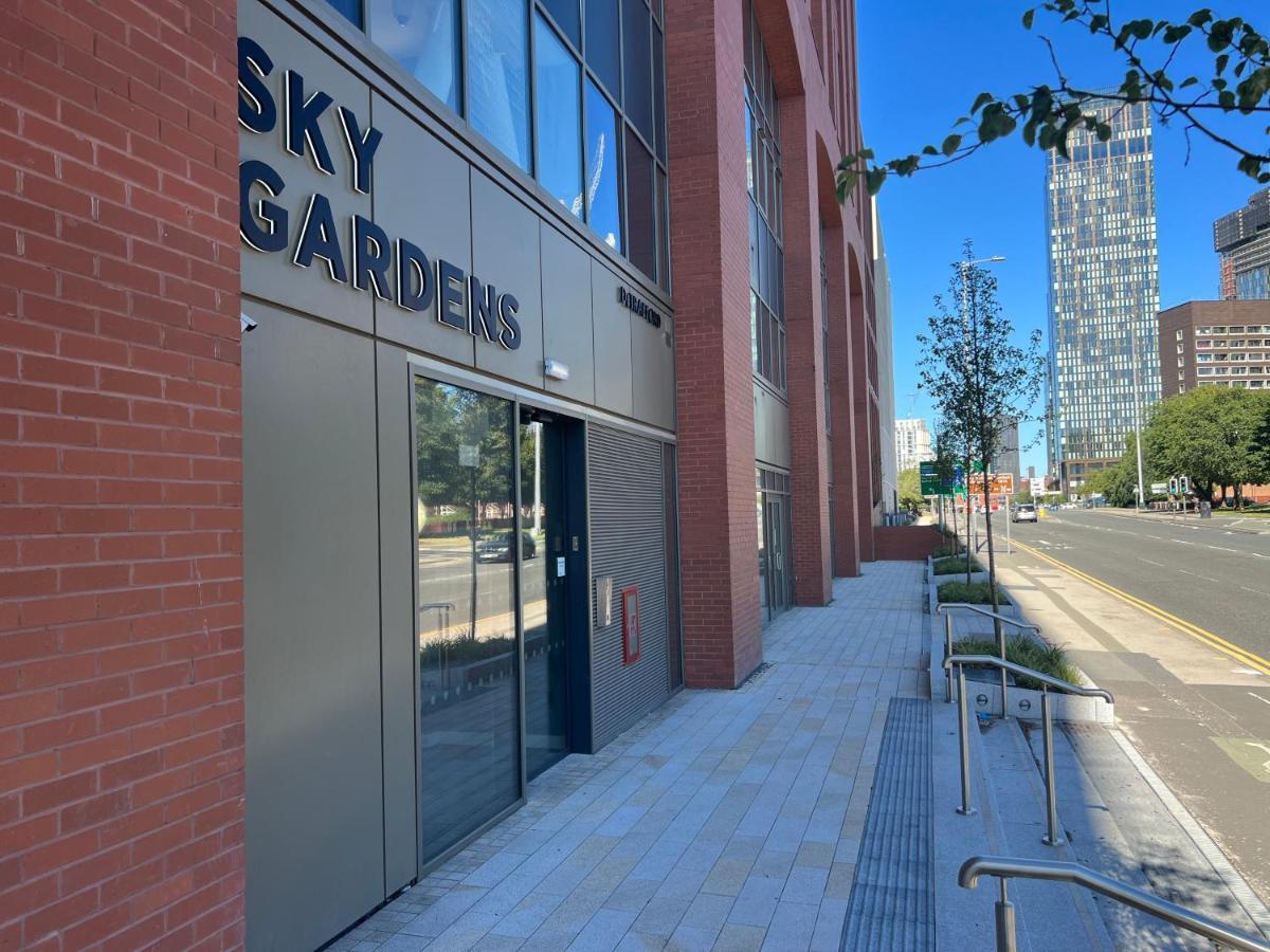 Two Bedrooms Exquisite En-Suite Apartment Deansgate Manchester Bagian luar foto