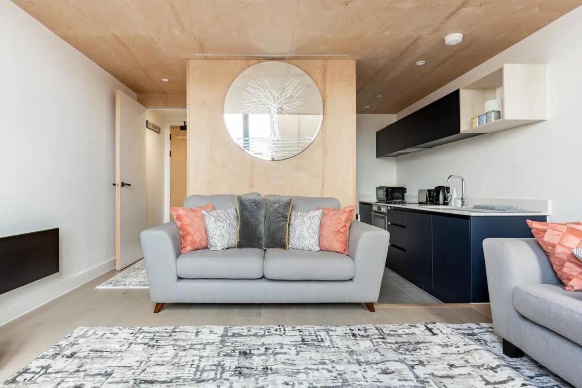 Two Bedrooms Exquisite En-Suite Apartment Deansgate Manchester Bagian luar foto