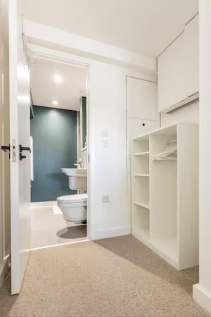 Two Bedrooms Exquisite En-Suite Apartment Deansgate Manchester Bagian luar foto