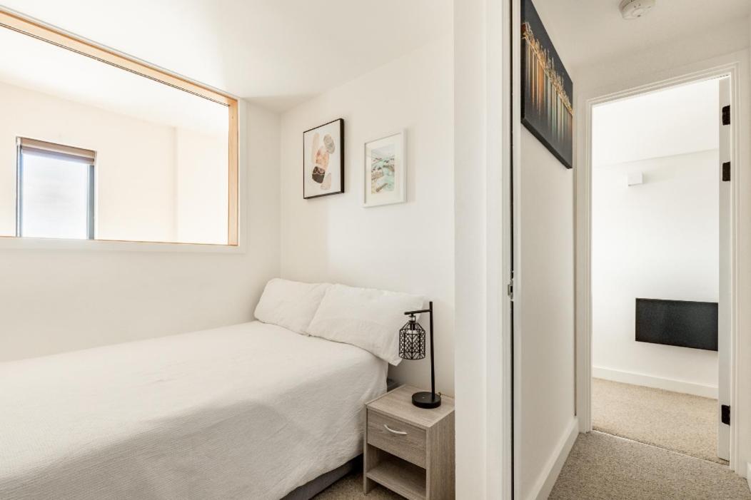 Two Bedrooms Exquisite En-Suite Apartment Deansgate Manchester Bagian luar foto
